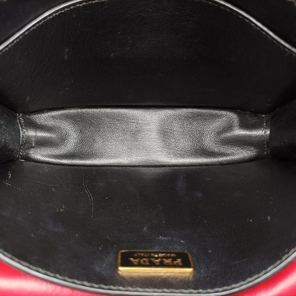 Prada Cahier Red And Black Leather 1bd045 25 - Picture 6 of 10